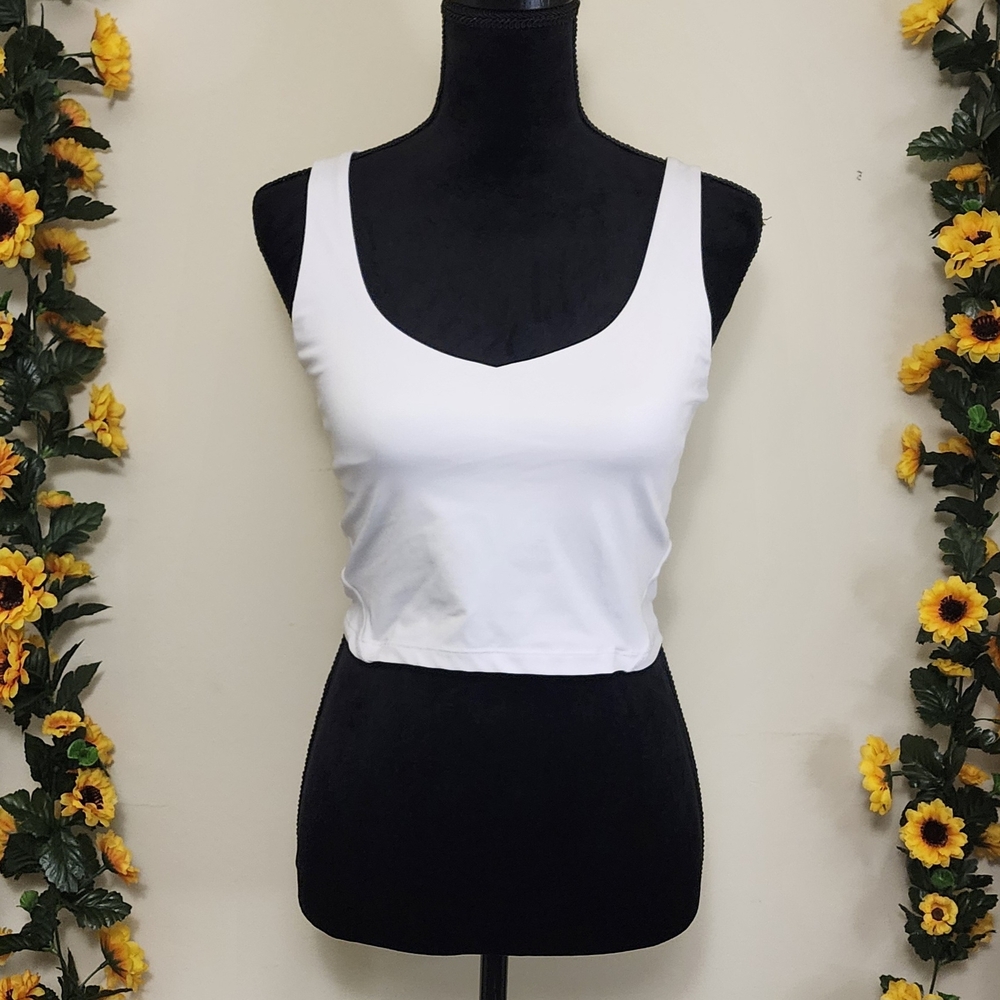Refuge Classic White Sleeveless Crop Top